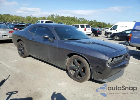 2013 Dodge Challenger Sxt z USA, uszkodzony, nr VIN 2C3CDYAG0DH641506